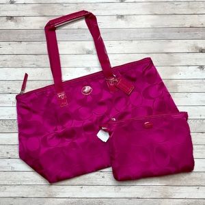 NWT Coach Signature Weekender Packable Tote Set